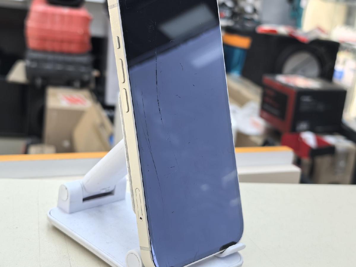 Смартфон Apple iPhone 13 128Gb