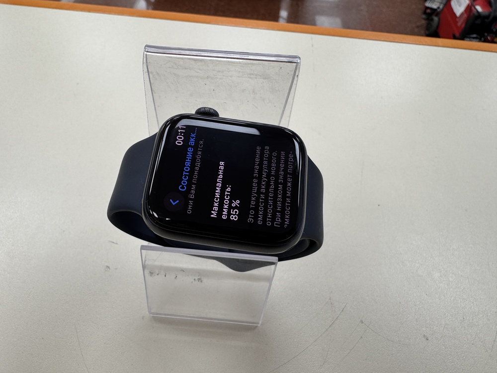 Смарт-часы Apple Watch SE 2020 44mm