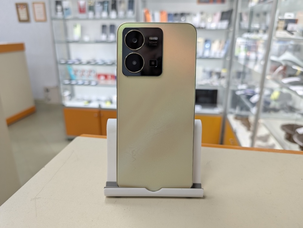 Смартфон Vivo Y35 4/128