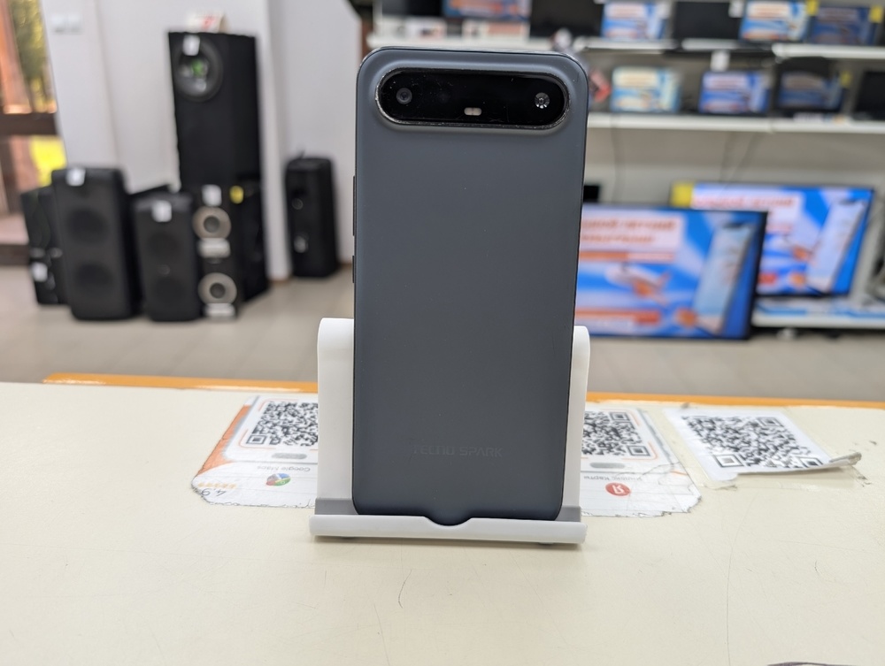 Смартфон Tecno Spark Slim 8/256
