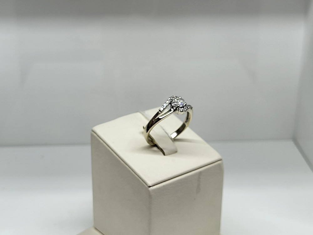 КОЛКМИ585 КОЛЬЦО С КАМНЯМИ (Au 585)