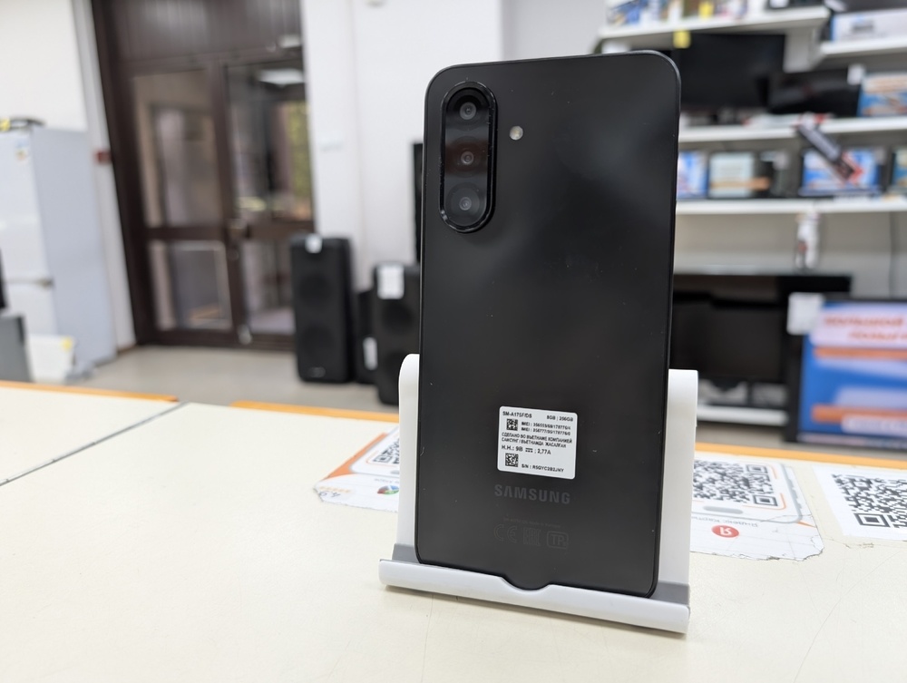 Смартфон Samsung Galaxy A17 8/256