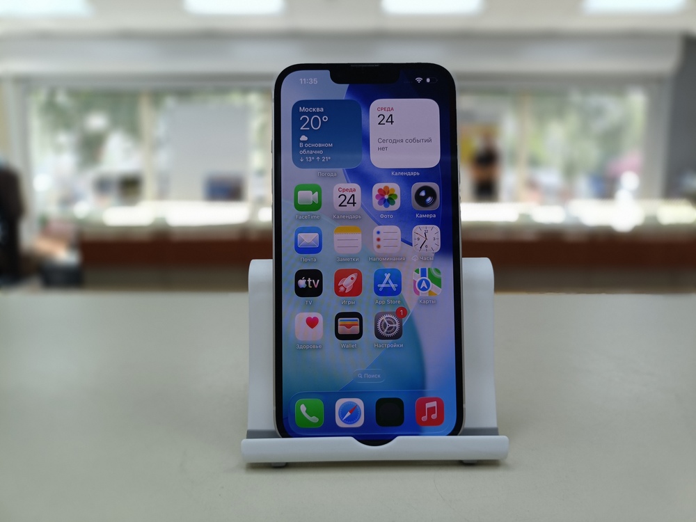 Смартфон Apple iPhone 13 128Gb