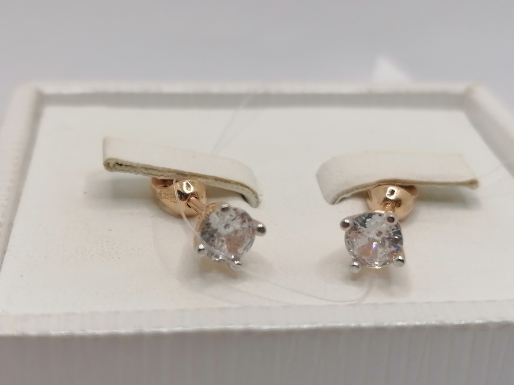  СЕРЬГИ ПУСЕТЫ с камнем (Au 585)