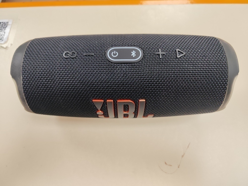 Портативная акустика JBL Charge 5