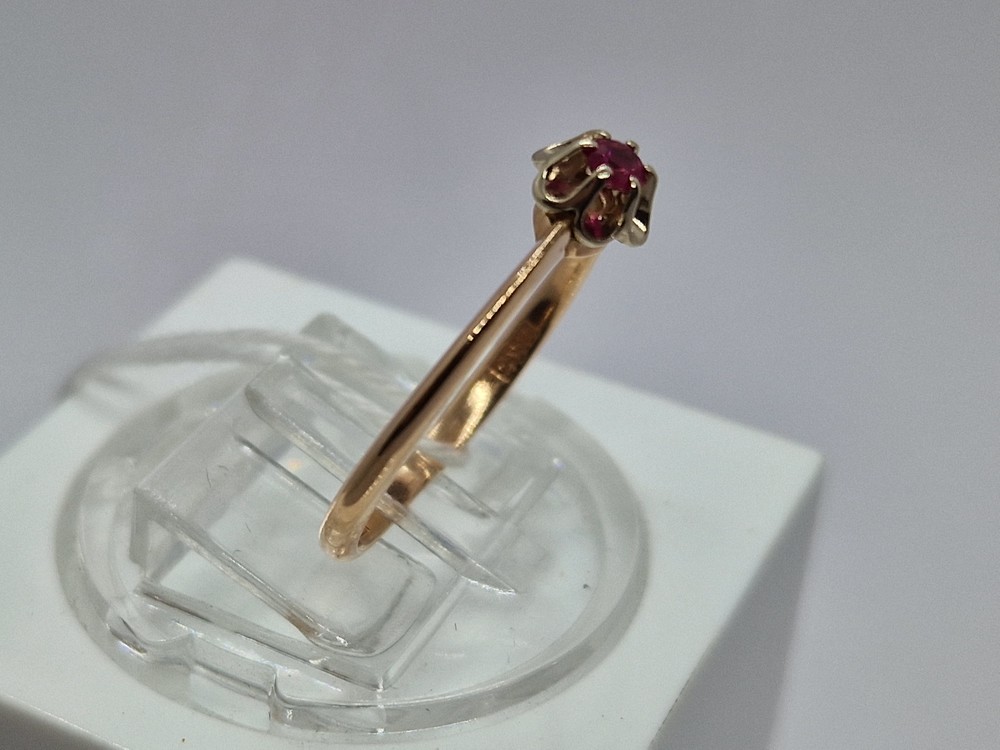 КОЛКМ585 КОЛЬЦО С КАМНЕМ (Au 585)