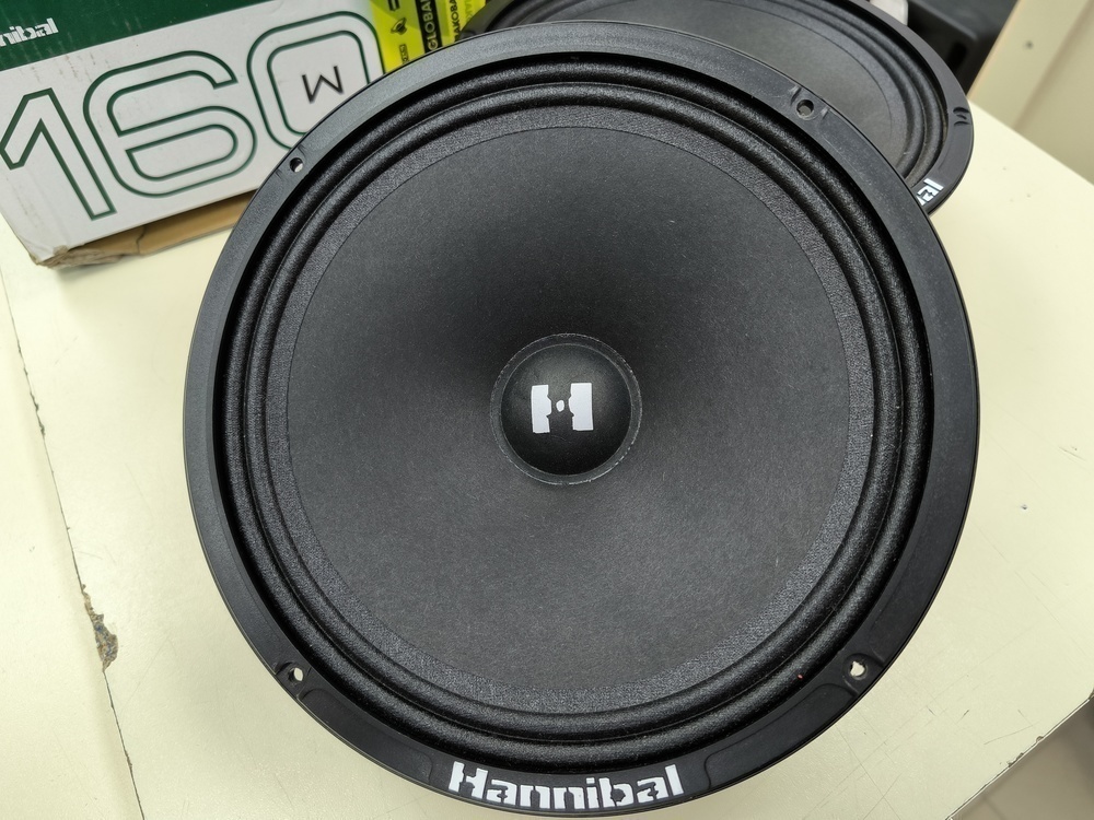 Автоакустика передняя Hannibal HM-8E