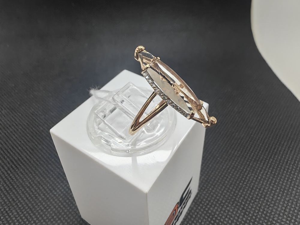 КОЛЬЦО С КАМНЯМИ (Au 585)