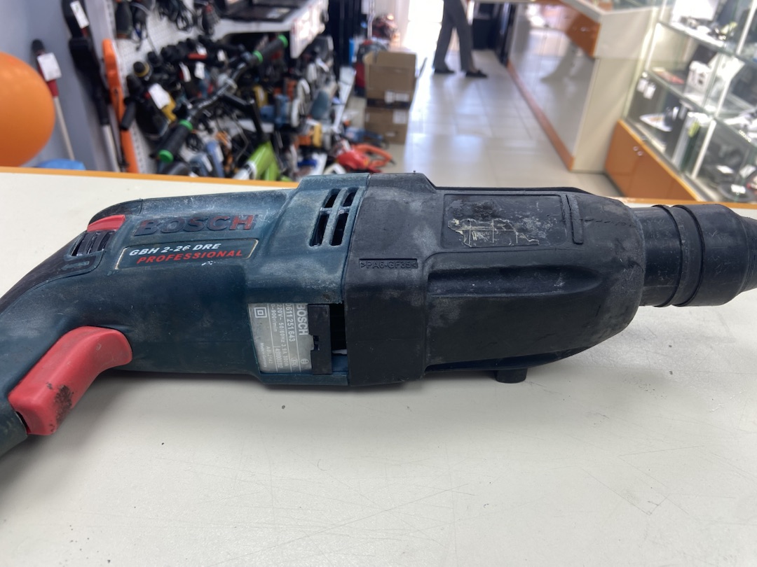 Перфоратор Bosch GBH 2-26 DRE;