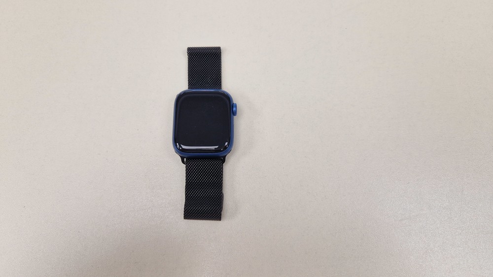 Смарт-часы Apple Watch Series 7 41mm