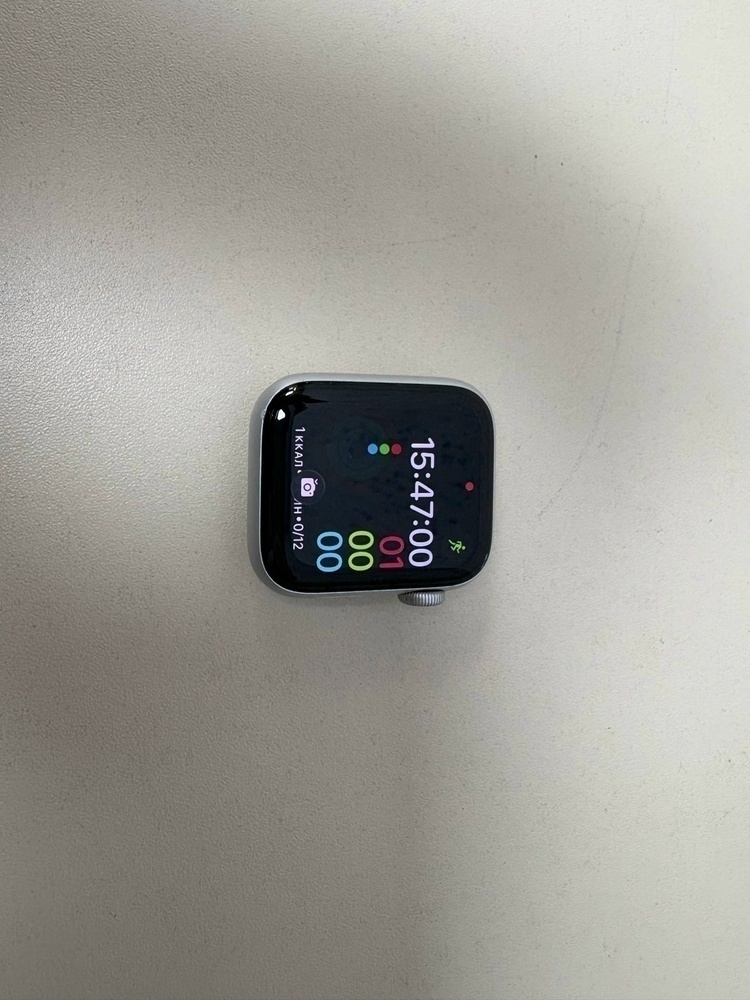 Смарт-часы Apple Watch SE 2022 40mm