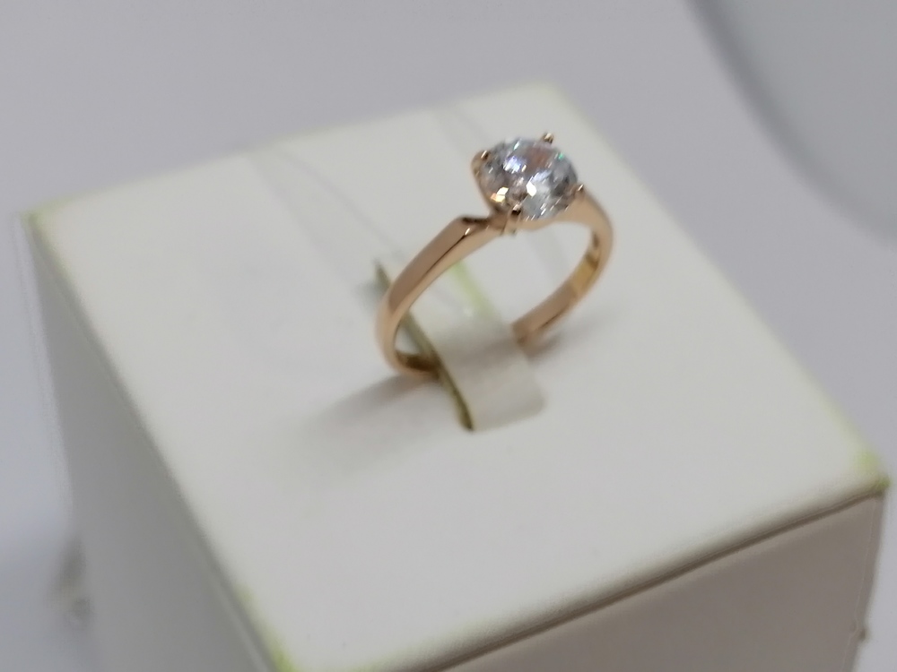 010184 КОЛЬЦО С КАМНЕМ (Au 585)