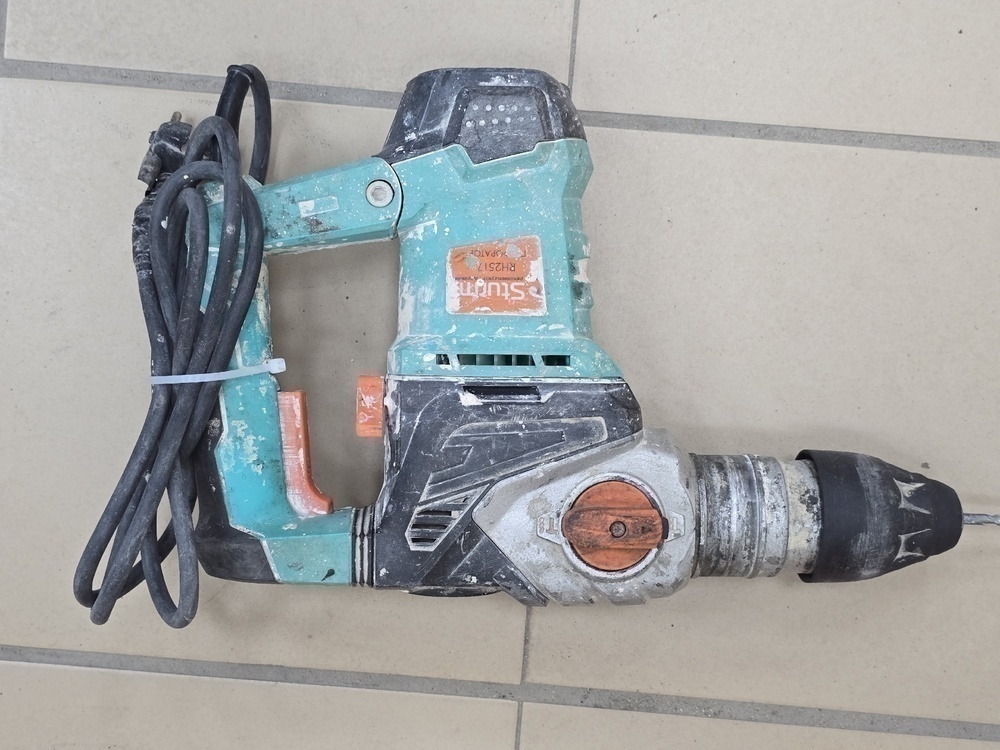 Перфоратор Sturm RH-2517