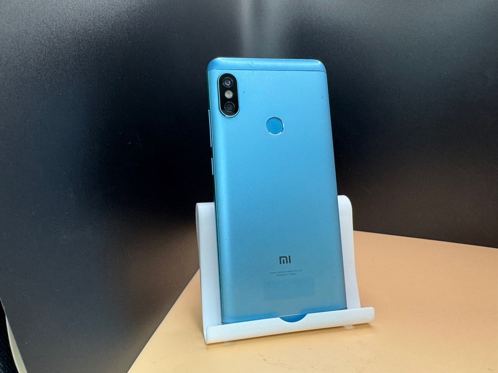 Смартфон Xiaomi Redmi Note 5 4/64