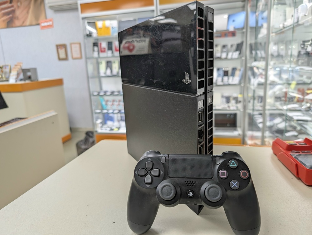 Игровая приставка PlayStation 4 FAT 500GB
