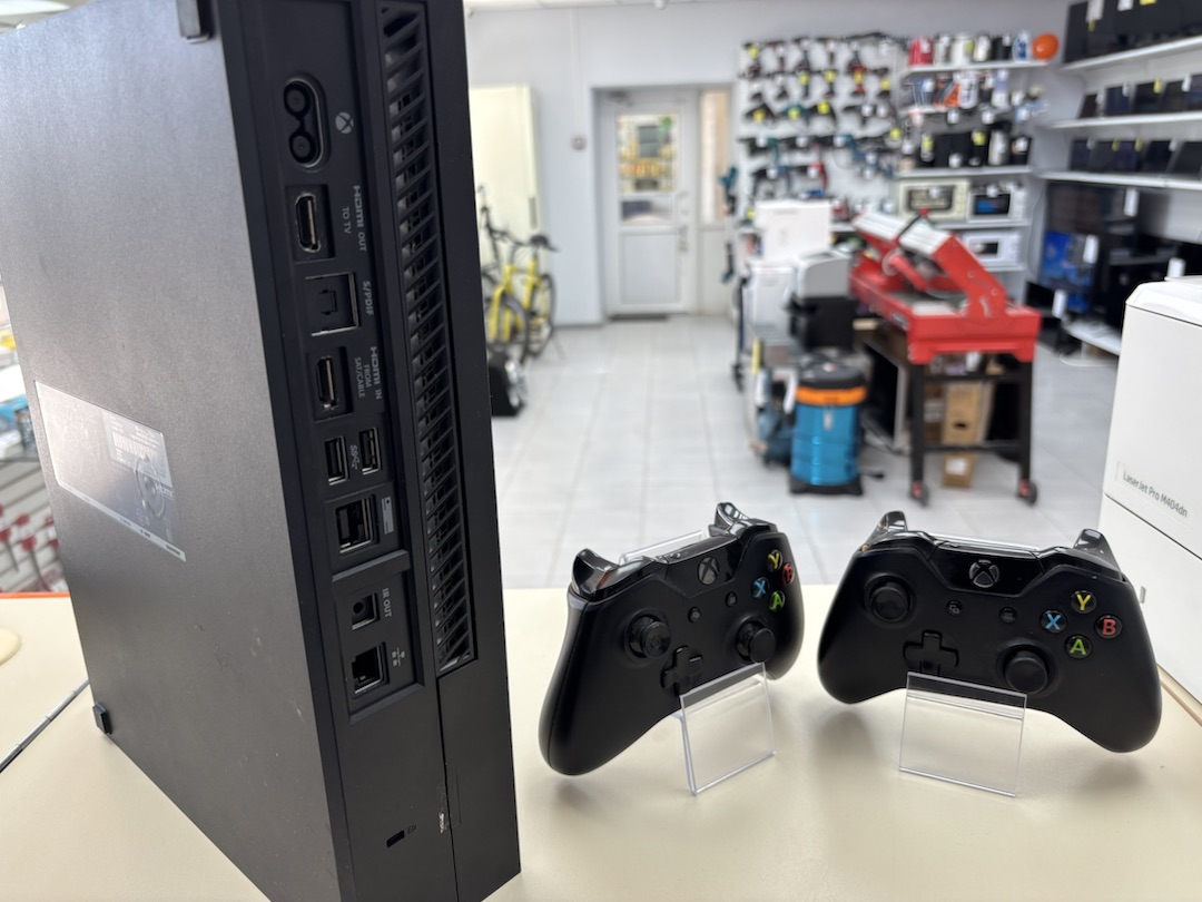 Игровая приставка Xbox One 500Gb