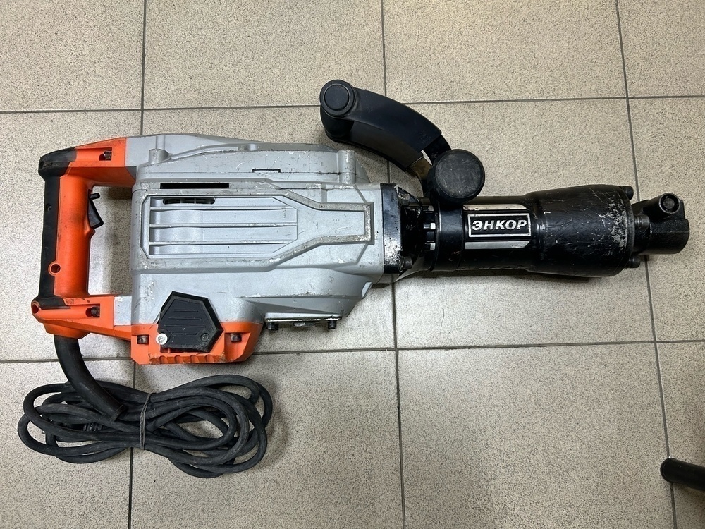 Отбойный молоток Энкор МЭ-1700/30М