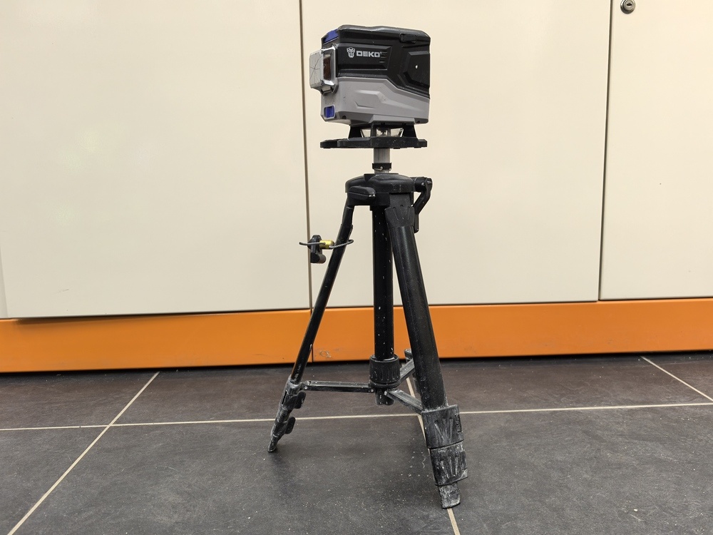 Нивелир Deko DKLL16