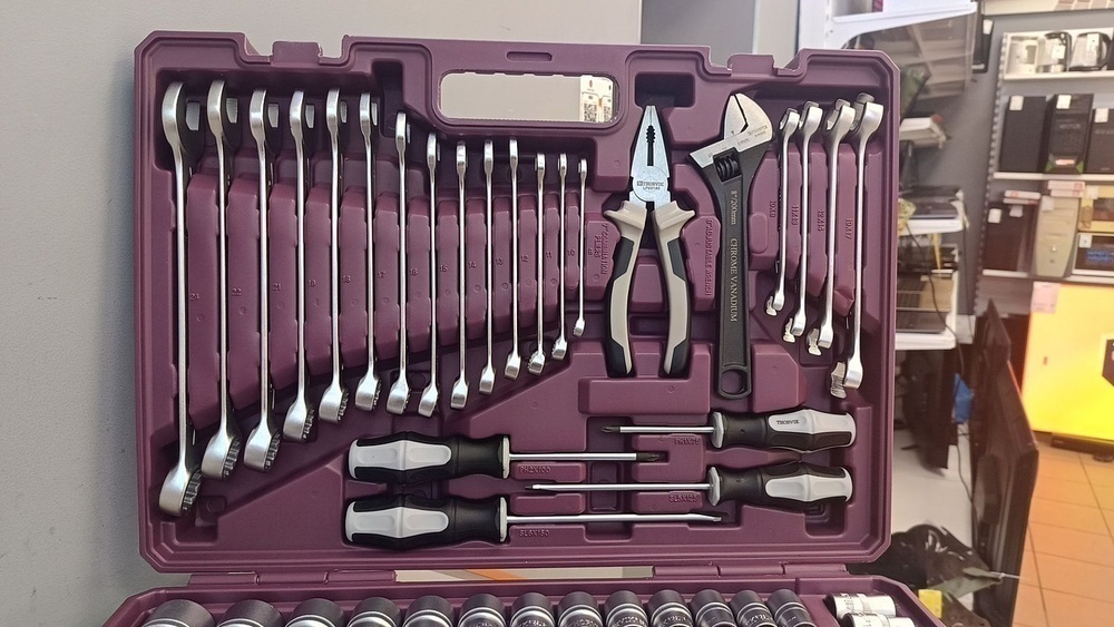 Набор инструментов Thorvik TS101 универсальный 1/4, 1/2 DR