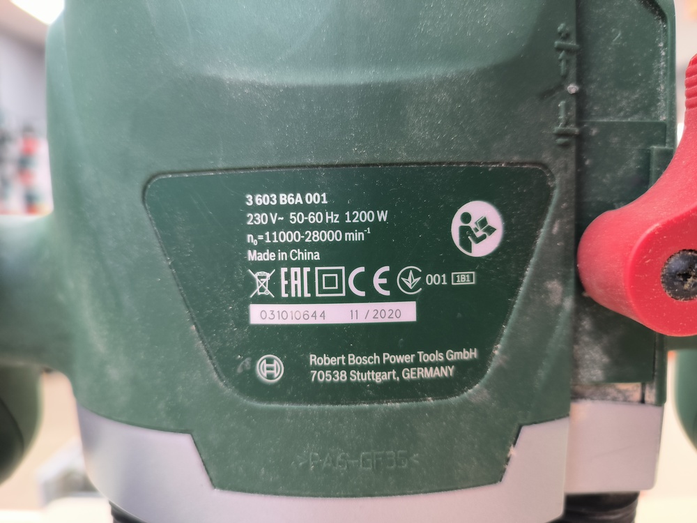 Фрезер Bosch POF 1200AE