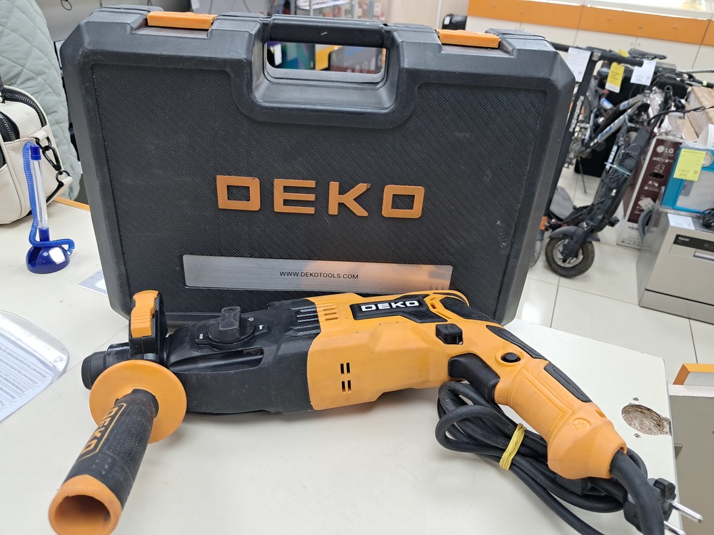 Перфоратор Deko DKH850W
