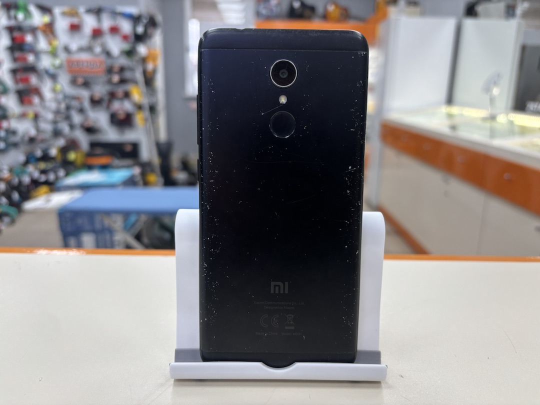 Смартфон Xiaomi Redmi 5 3/32