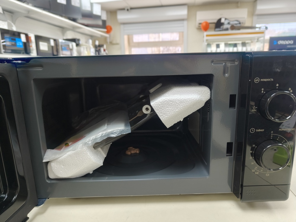 Микроволновая печь Leran FMO 20M22B