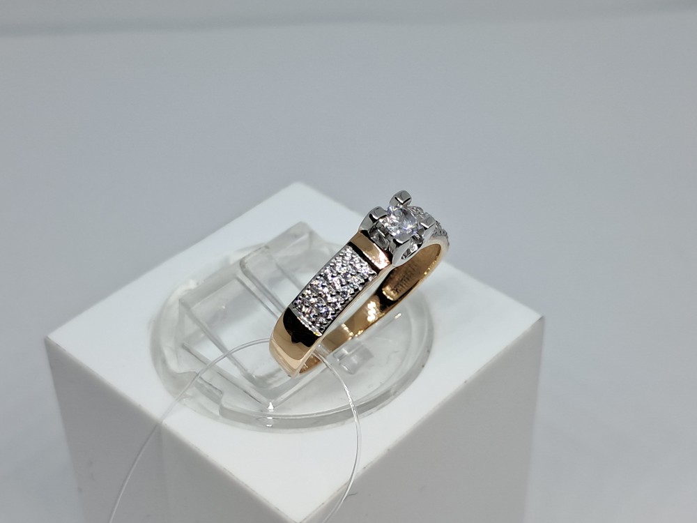 КОЛЬЦО С КАМНЯМИ (Au 585)