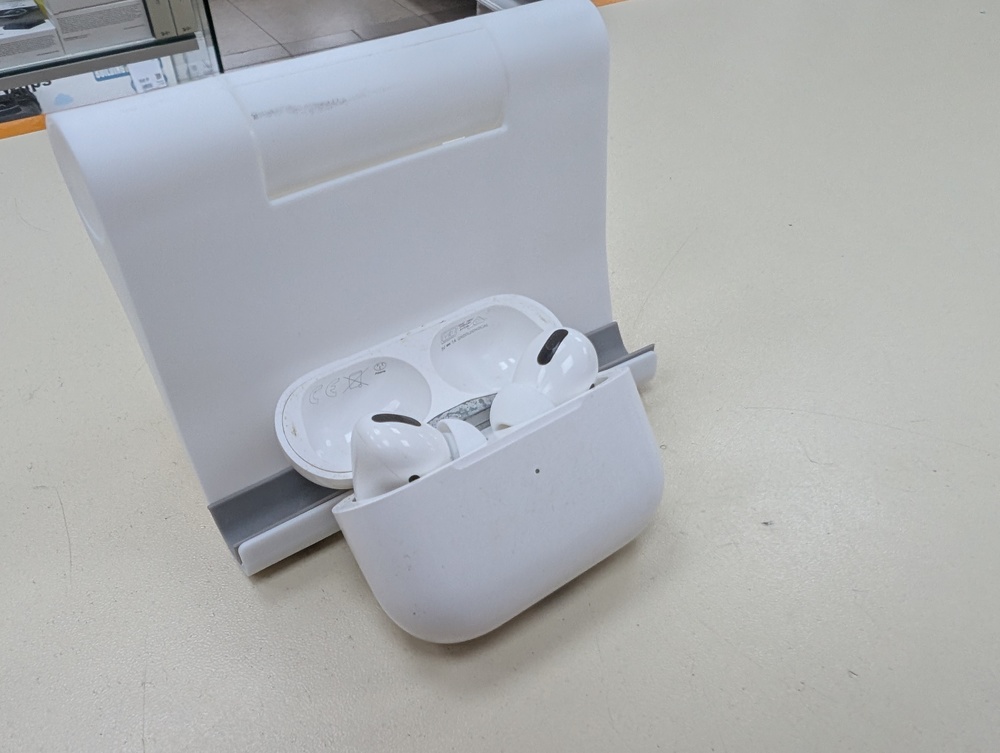 Наушники беспроводные Apple AirPods Pro