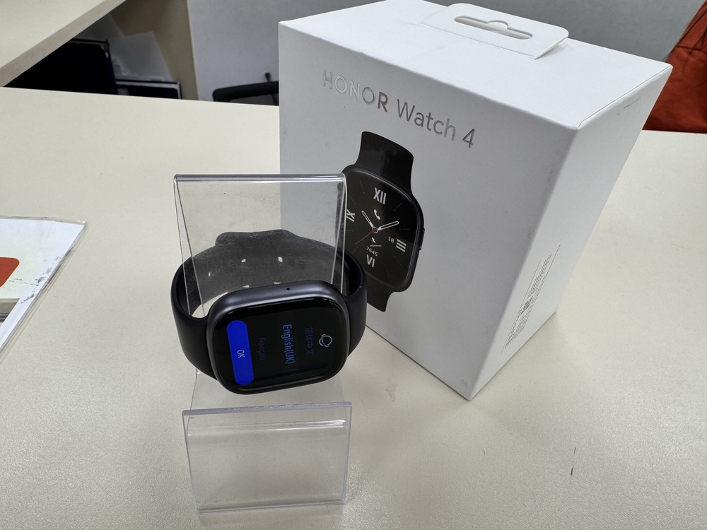 Смарт-часы Honor Watch 4