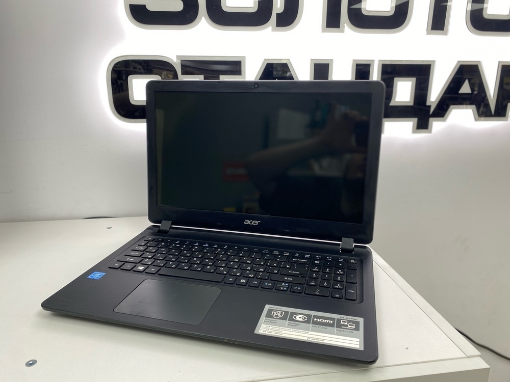 Ноутбук Acer Aspire ES15 ES1-533-P3XH; Pentium N4200, HD Graphics, 4 Гб, Нет, 500 Гб