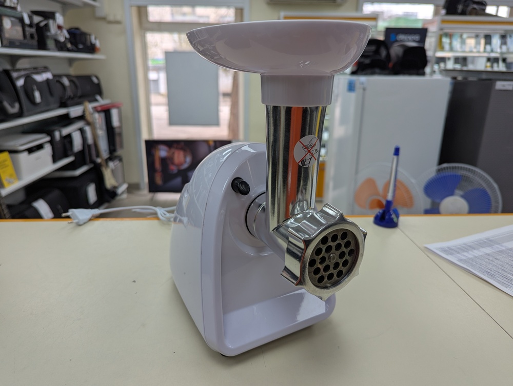 Мясорубка BBK MG1506;