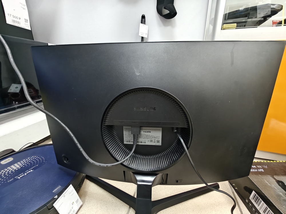 Монитор Samsung C24RG50FQI