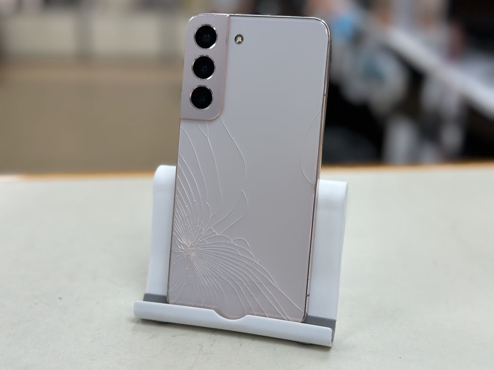 Смартфон Samsung Galaxy S22 8/128