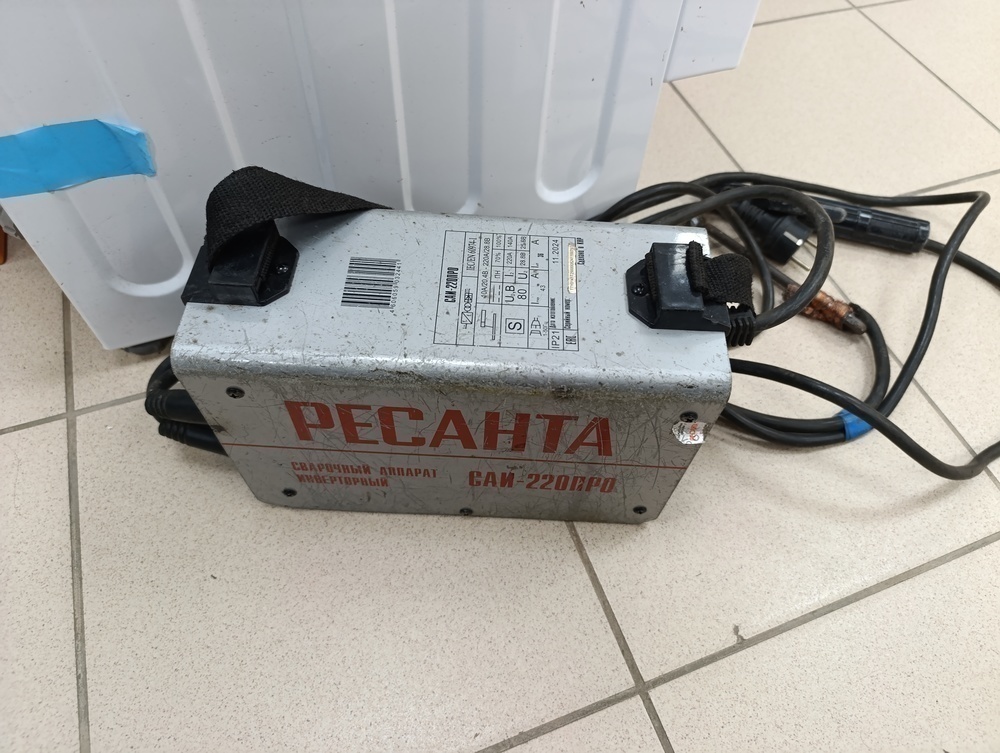 Сварочный аппарат Ресанта САИ-220ПРО;