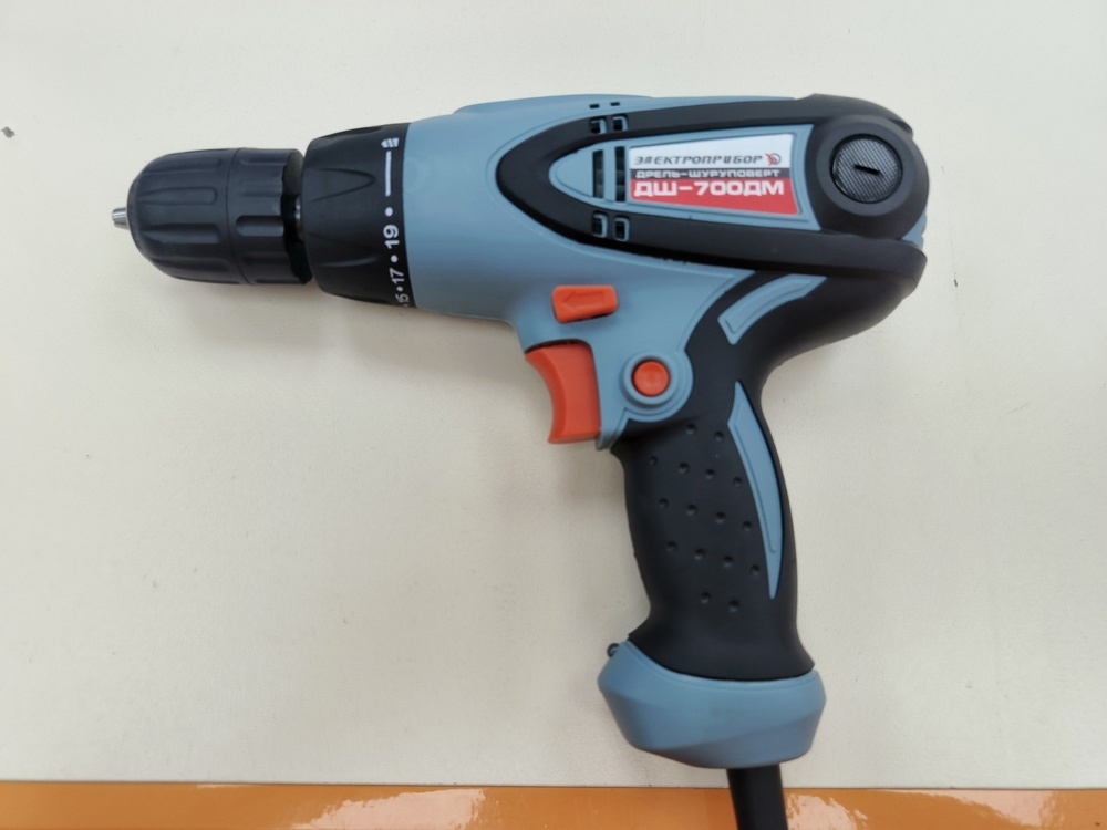 Шуруповерт Электроприбор ДШ-700ДМ