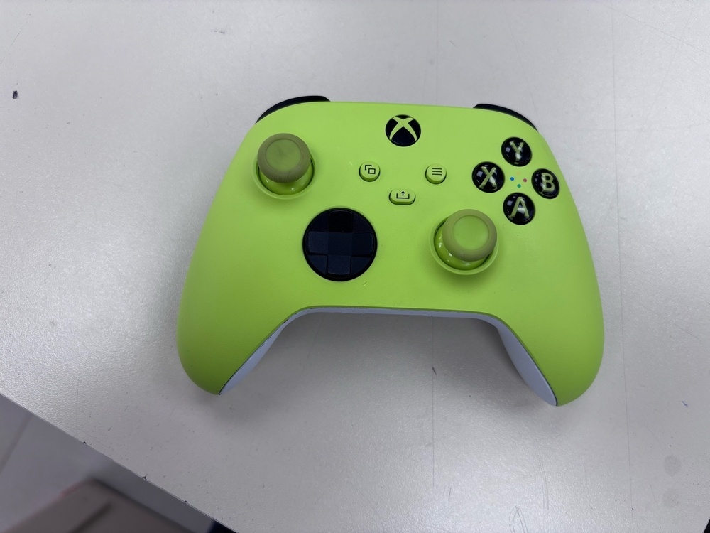 Игровая приставка Xbox Series X 1Tb