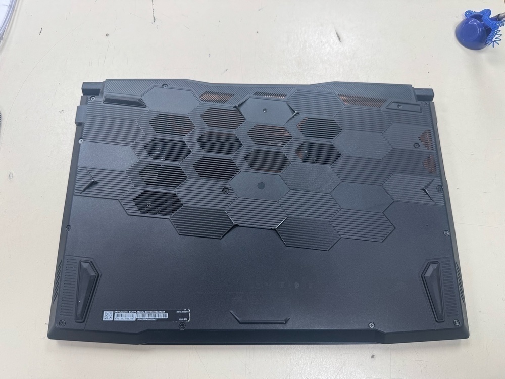 Ноутбук MSI Katana 17 B12V; Core I5-12450H, Geforce RTX 4060, 16 Гб, 1 Tb, Нет