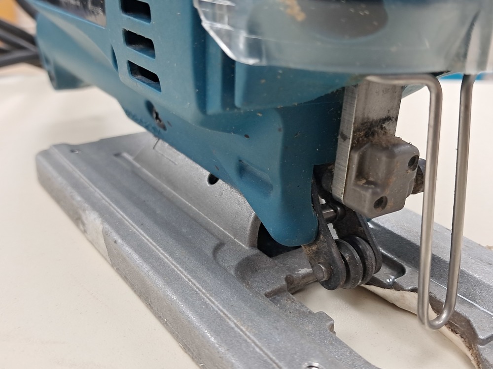 Лобзик Makita 4329