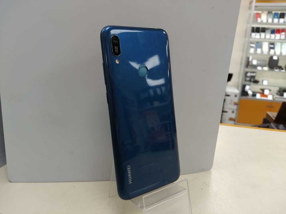 Смартфон Huawei Y6 (2019) 2/32