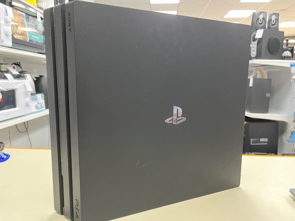 Игровая приставка PlayStation 4 Pro 1Tb