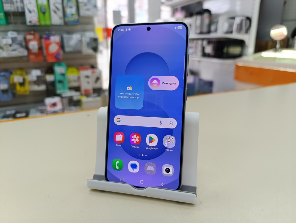 Смартфон Samsung Galaxy S25 12/128
