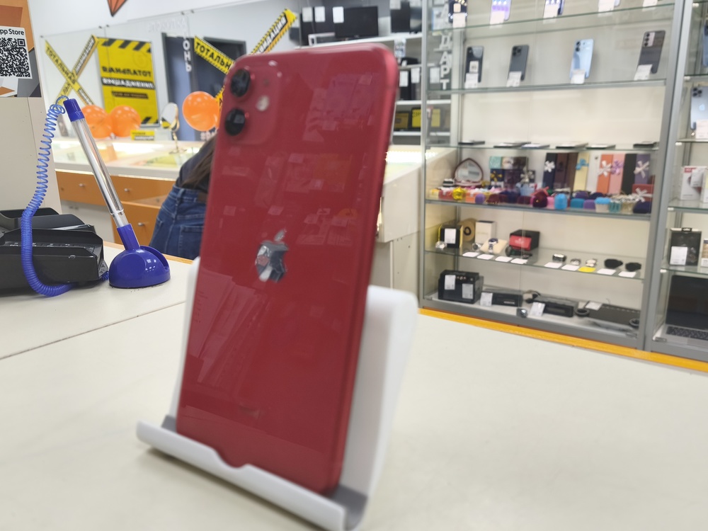 Смартфон Apple iPhone 11 128Gb