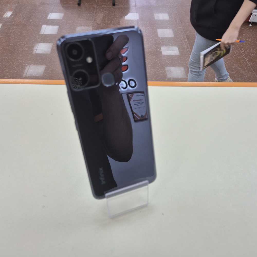 Смартфон Infinix Smart 6 PLUS 2/64