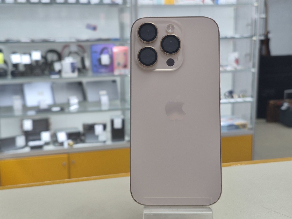 Смартфон Apple Iphone 16 Pro 256Gb