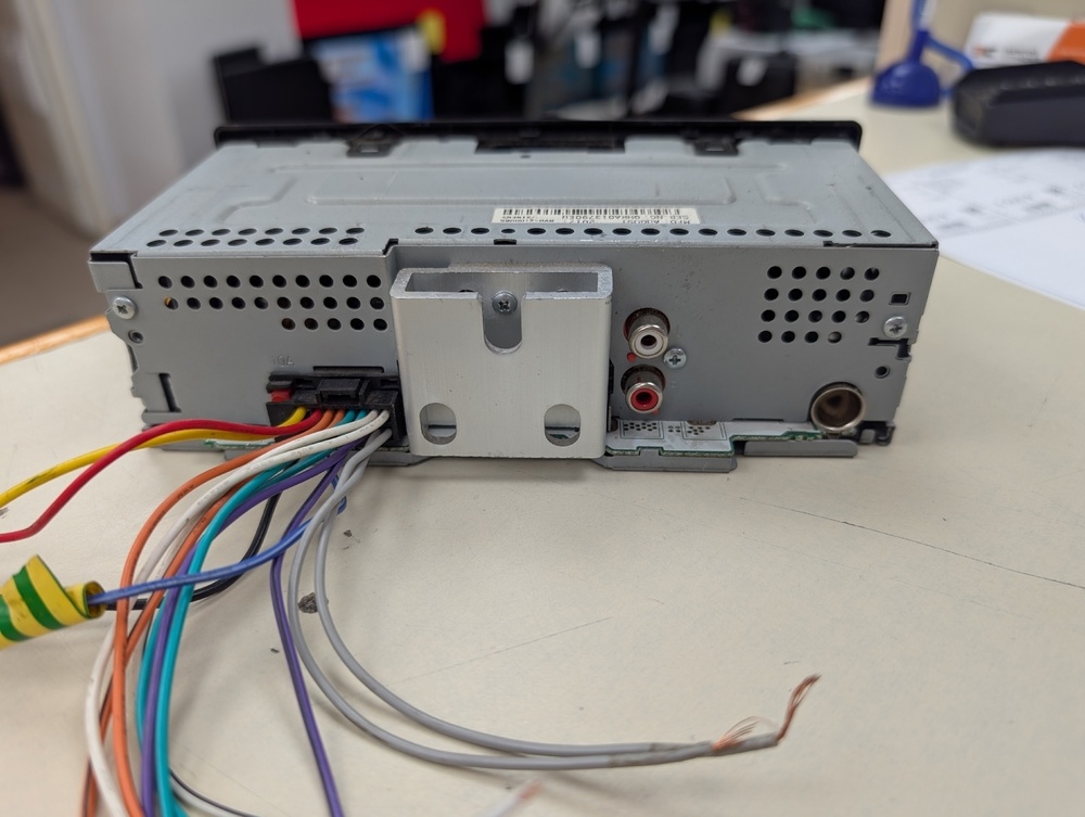 Автомагнитола Pioneer MVH-S100UBG