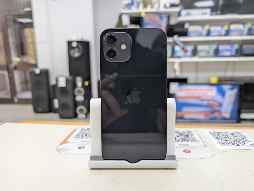 Смартфон Apple iPhone 12 128Gb