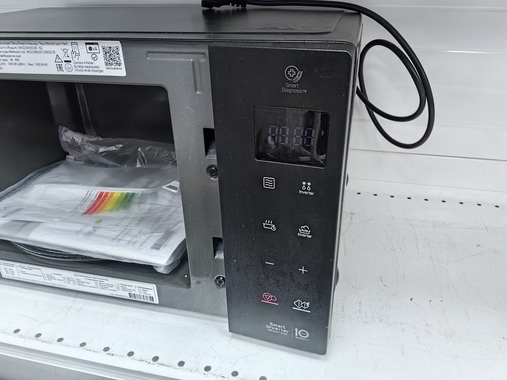 Микроволновая печь LG MW23W35GIB