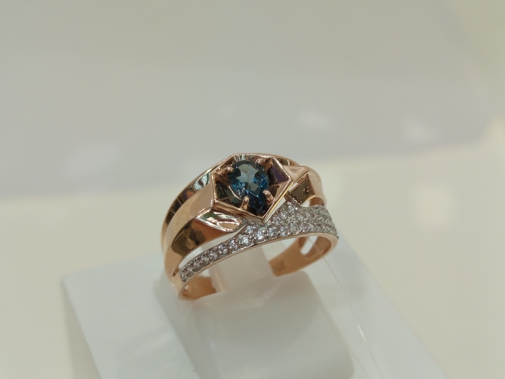 КОЛЬЦО ЛОНДОН-ТОПАЗ с камнями (Au 585)