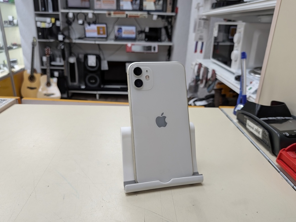 Смартфон Apple iPhone 11 128Gb